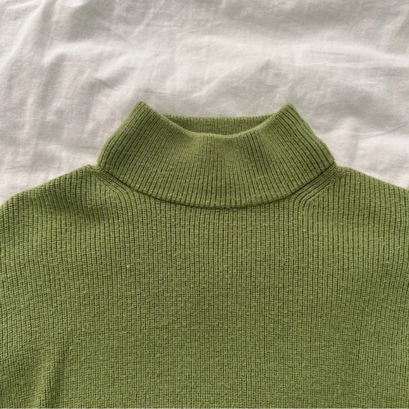lululemon athletica Sage Green mock Sweater - Picture 3 of 6